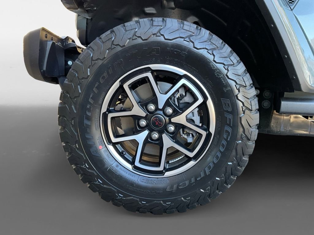 New 2026 Anvil Clear-Coat Exterior Paint Jeep Rubicon image 15