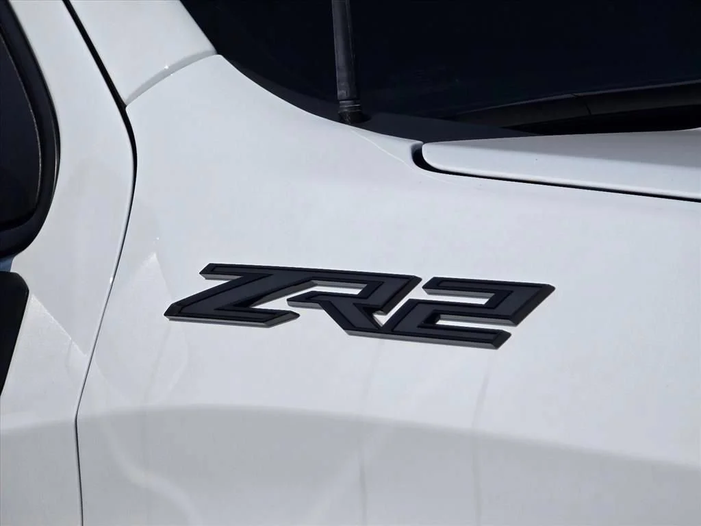 Used 2024 Summit White Chevrolet ZR2 image 18