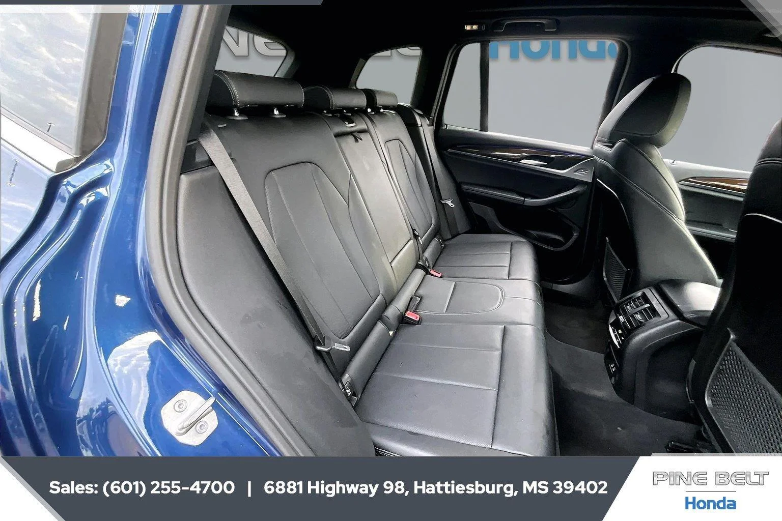 Used 2024 Phytonic Blue Metallic BMW sDrive30i image 20