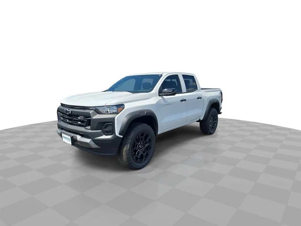 New 2026 Summit White Chevrolet Trail Boss image 4