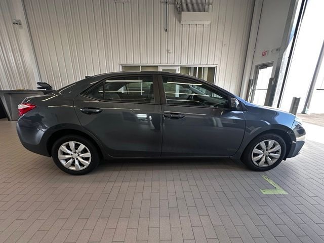 Used 2015 Toyota Corolla LE with VIN 2T1BURHE8FC367373 for sale in North Haven, CT