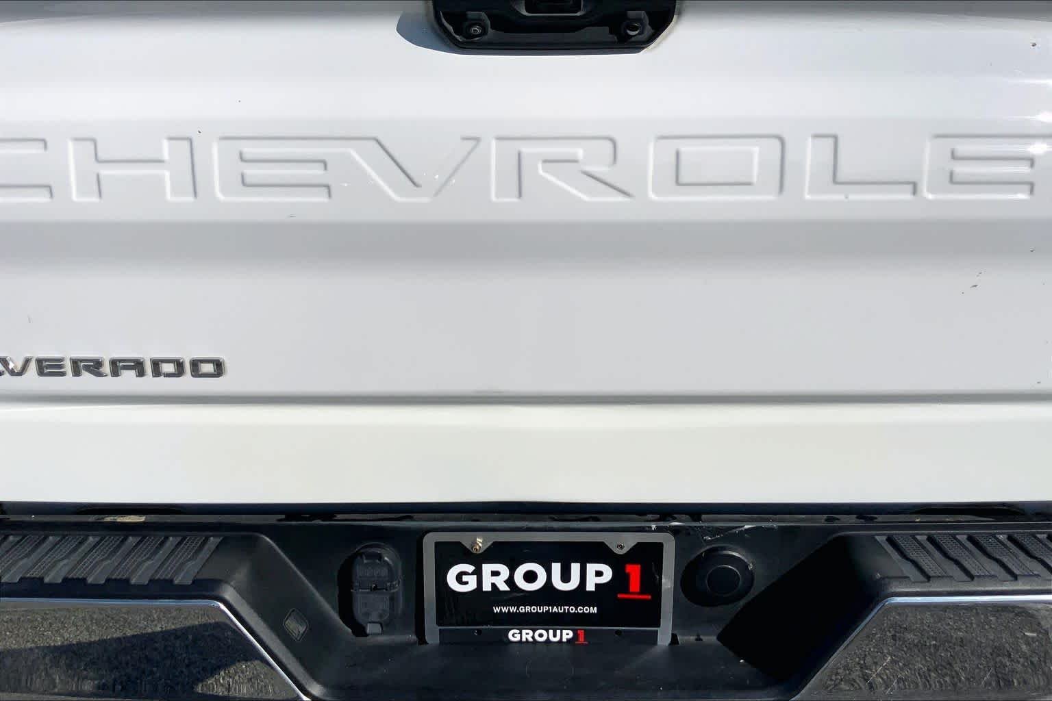 Used 2023 Summit White Chevrolet LT image 10