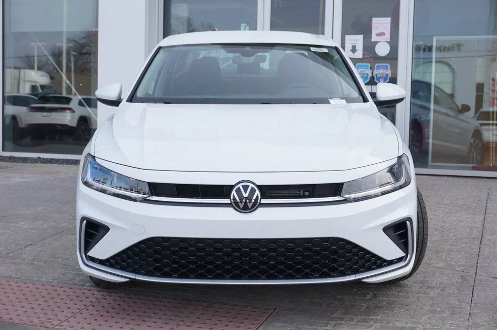 New 2026 White Volkswagen 1.5T S image 5