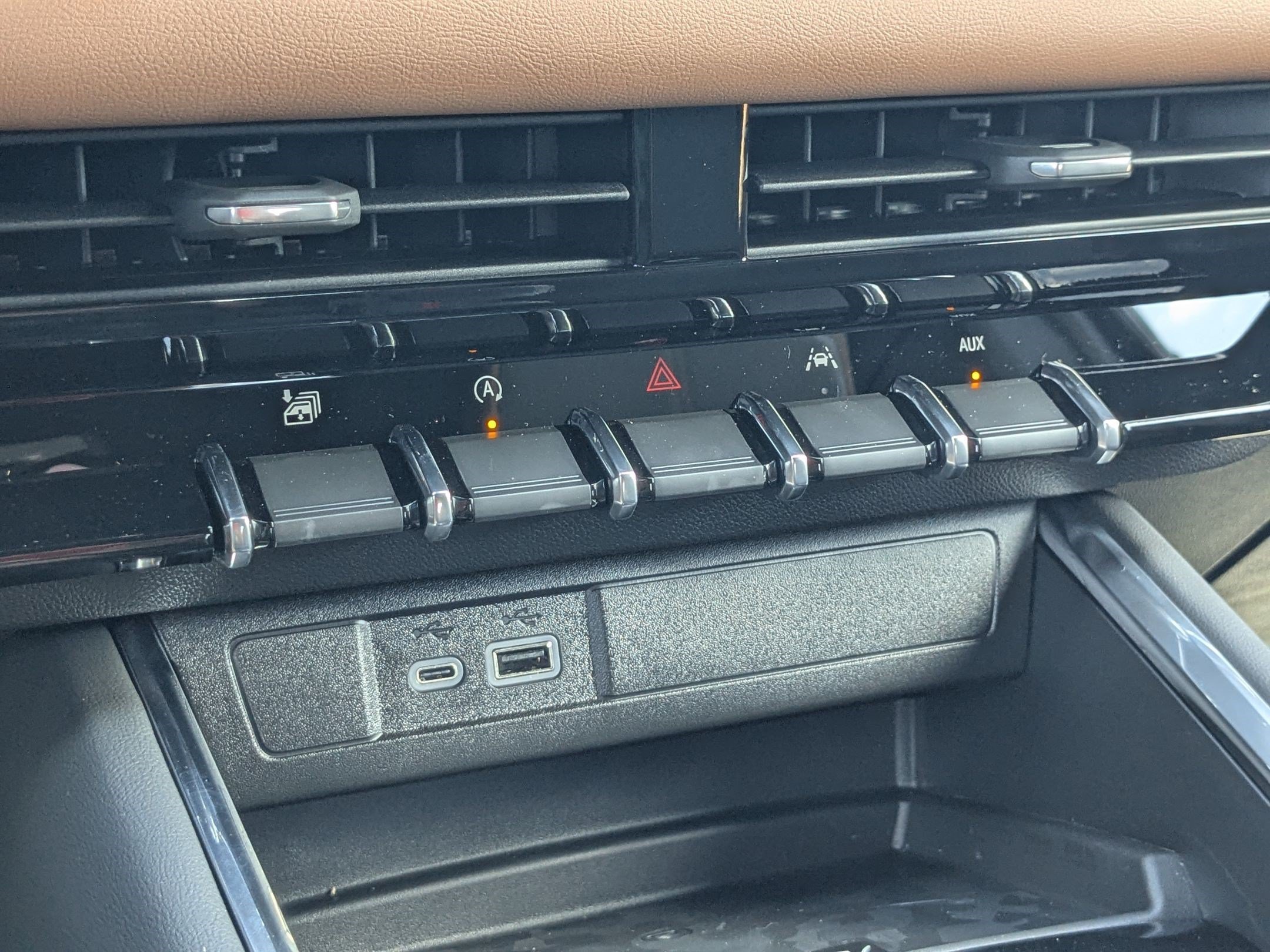 2026 GMC Canyon AT4 - Photo 19