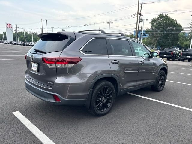 Used 2019 Gray Toyota SE image 7