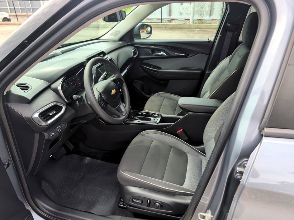 Used 2022 Satin Steel Metallic Chevrolet LT image 8