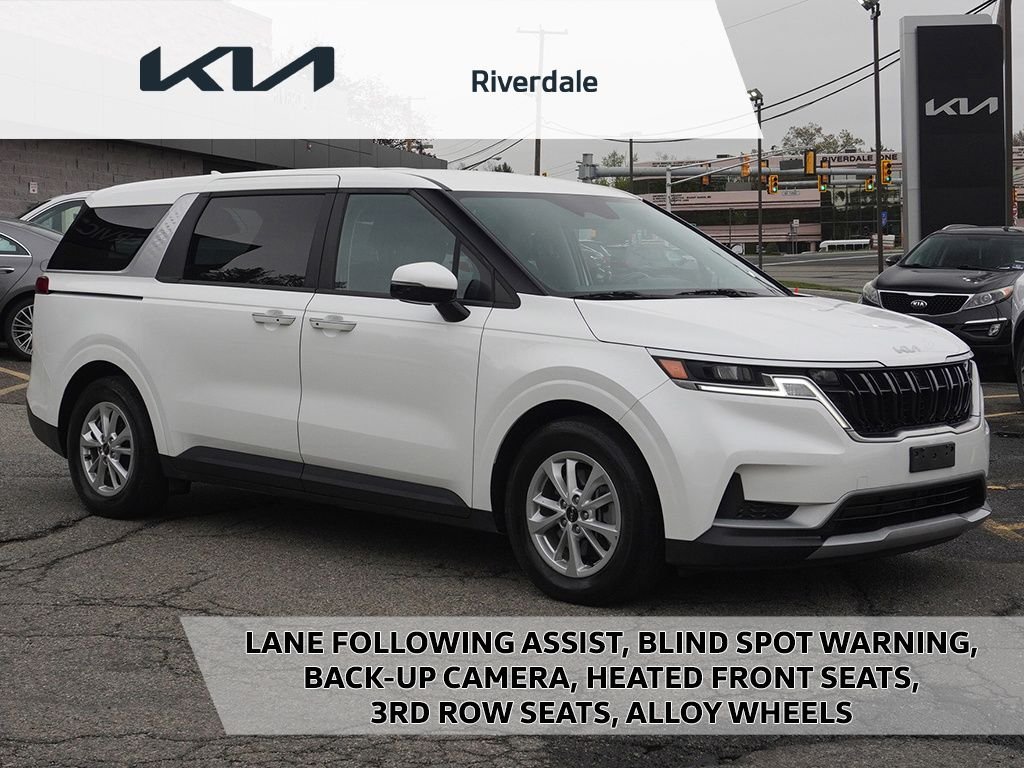 2024 Kia Sedona LX Seat Pkg's photo