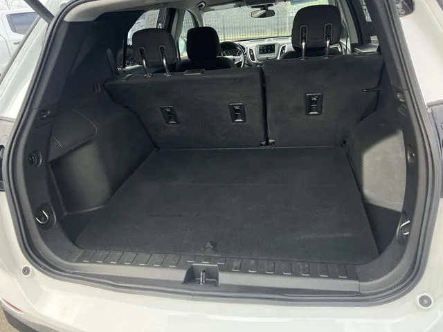 2019 Chevrolet Equinox LT - Photo 10