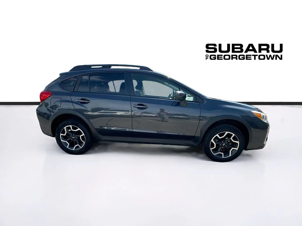 Used 2017 Gray Subaru 2.0i Premium image 8