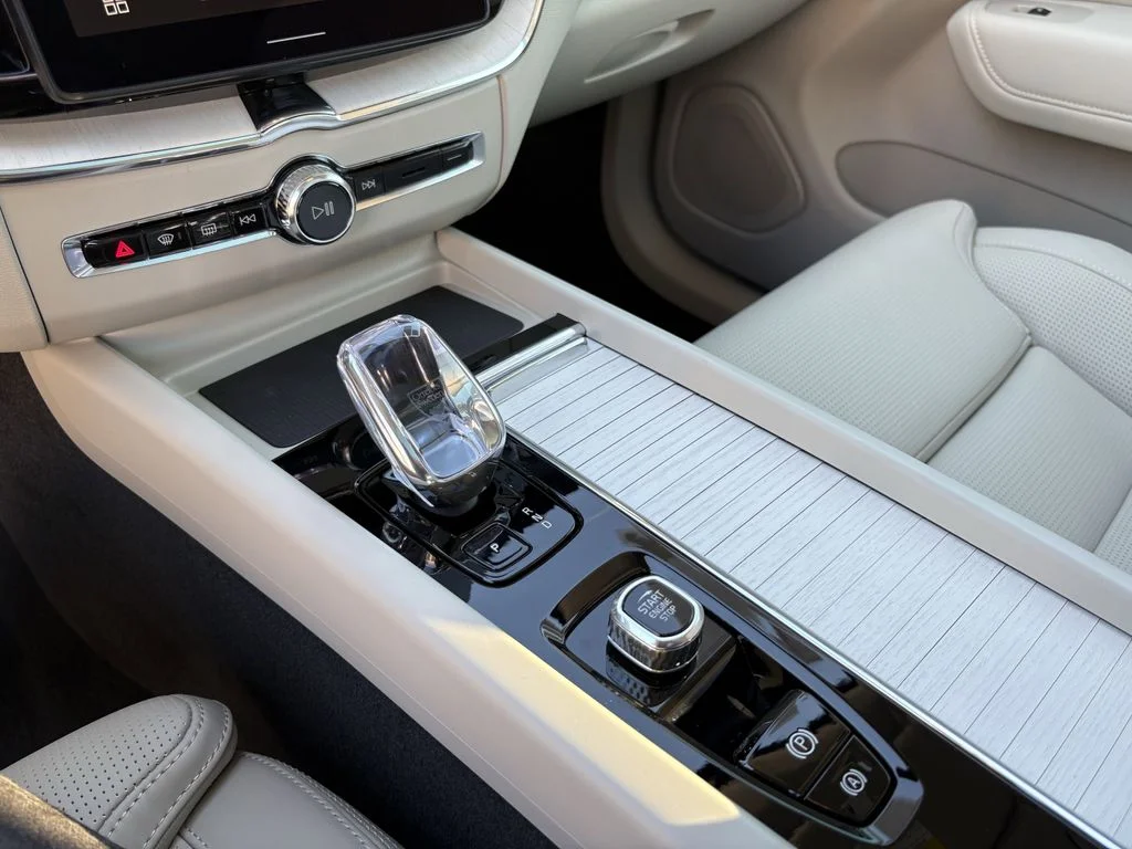 New 2026 Crystal White Volvo Ultra image 22