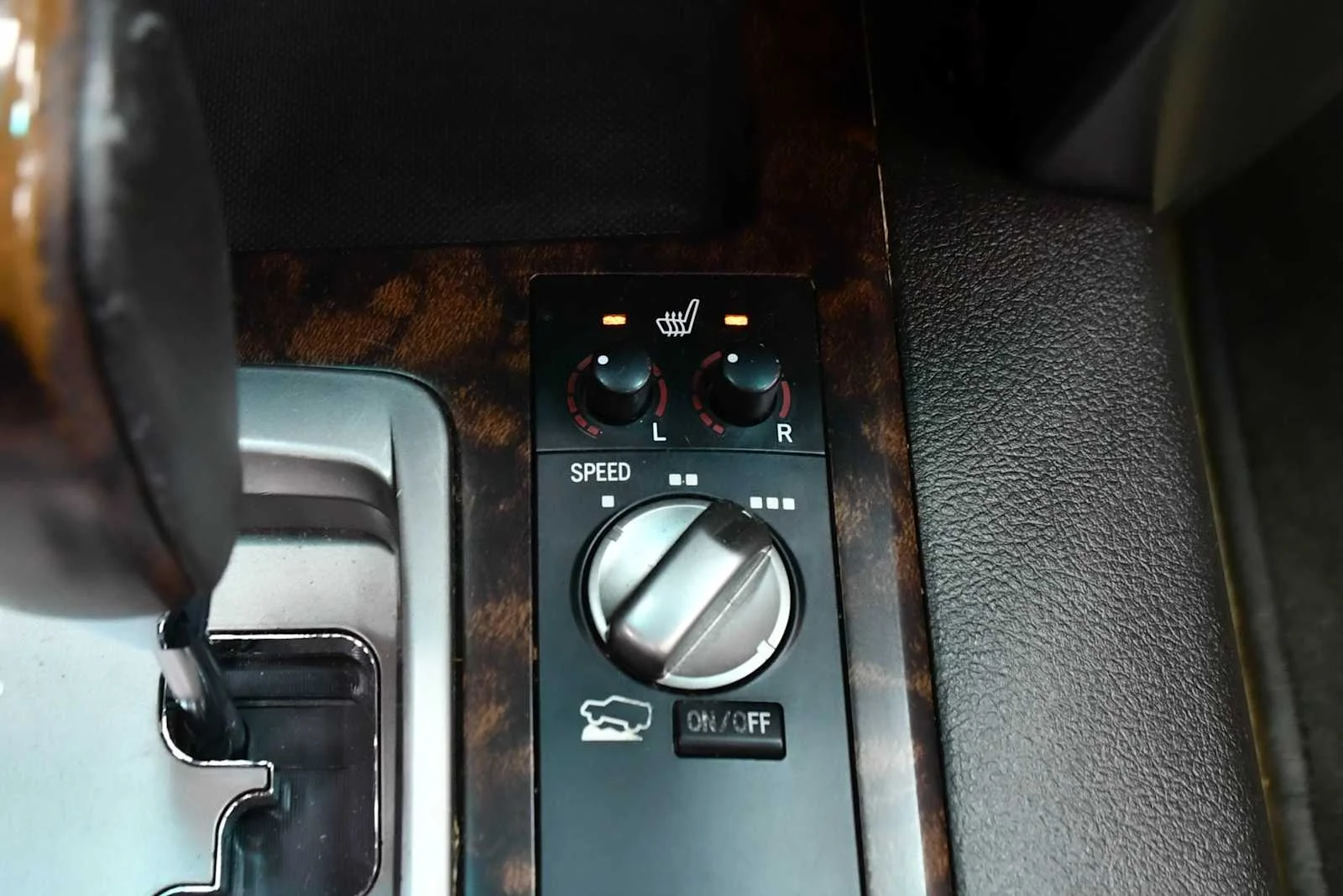 Used 2011 Black Toyota  image 19