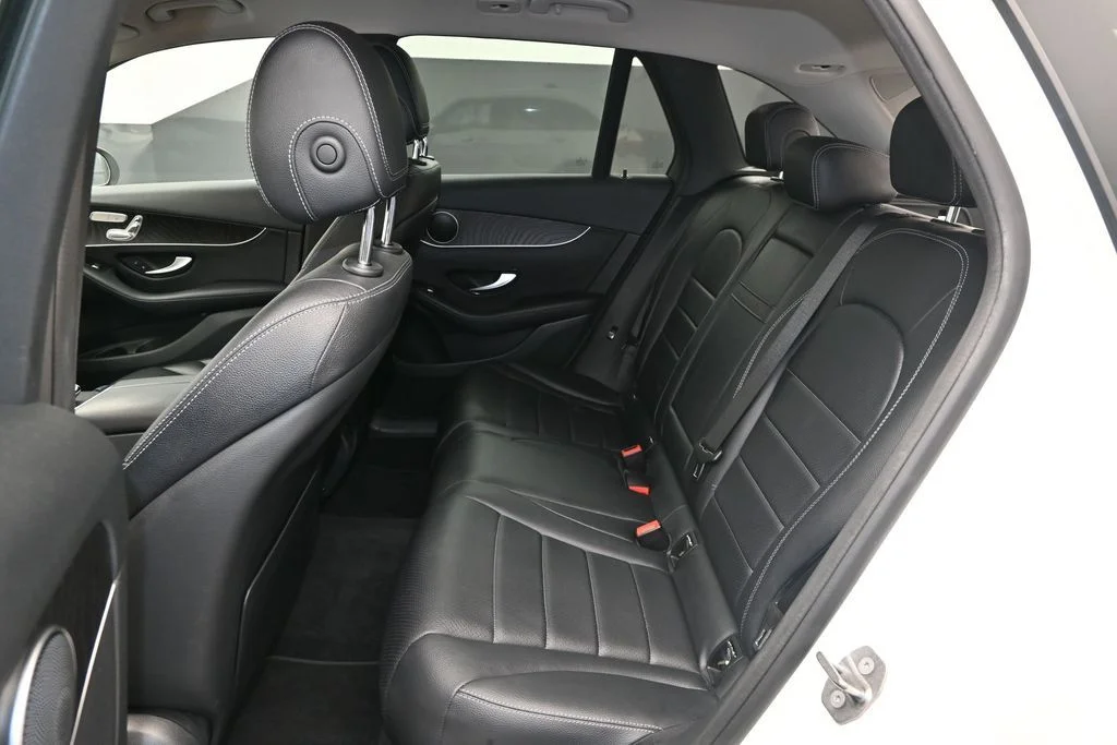 Used 2016  Mercedes-Benz GLC 300 image 15