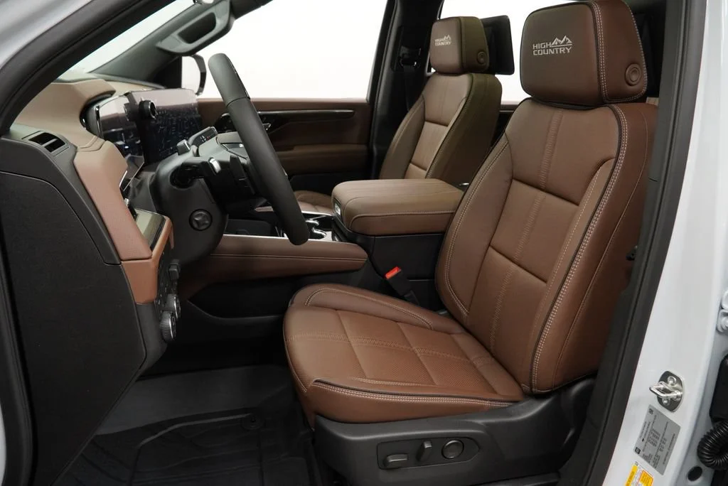 New 2026 Polar White Tricoat Chevrolet High Country image 7