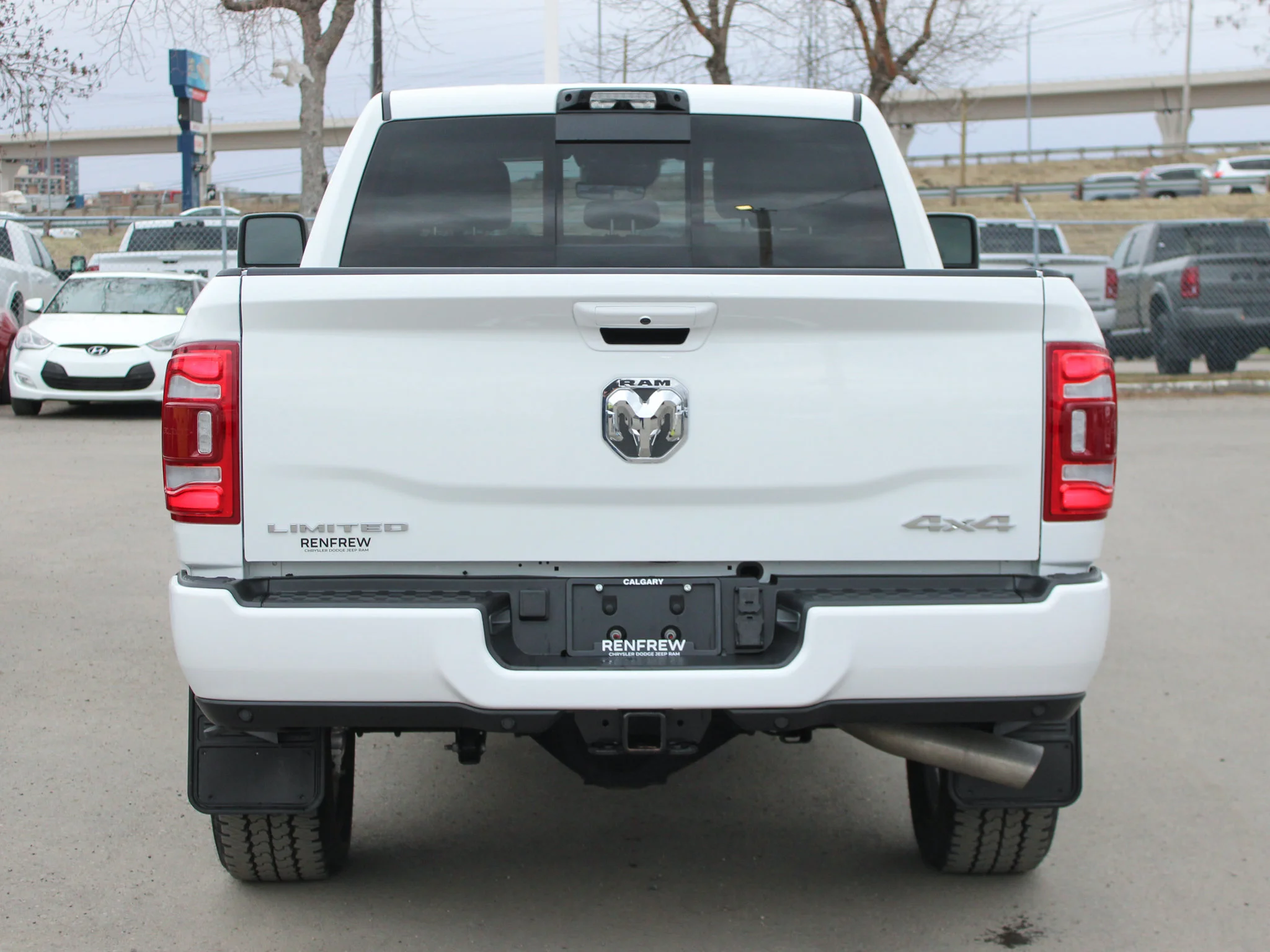 Certified Used 2024 White RAM Limited * | Cummins | 5th Wheel & Gooseneck | Adaptive Cruise | Running Boards image 16