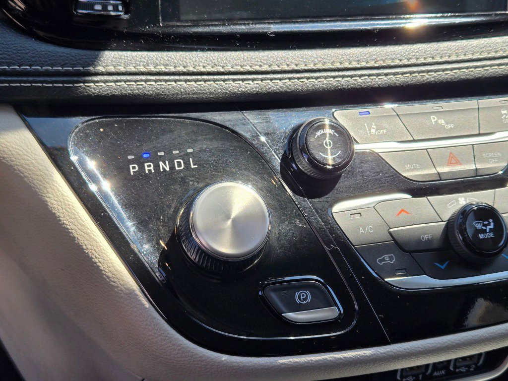 2024 Chrysler Pacifica PHEV Select - Photo 27