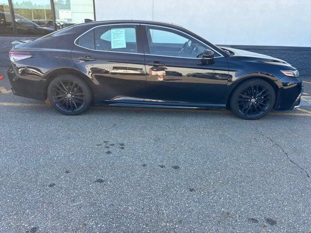 Used 2022 Midnight Black Metallic Toyota XSE image 4