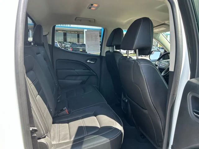 Used 2019 White GMC Denali image 31
