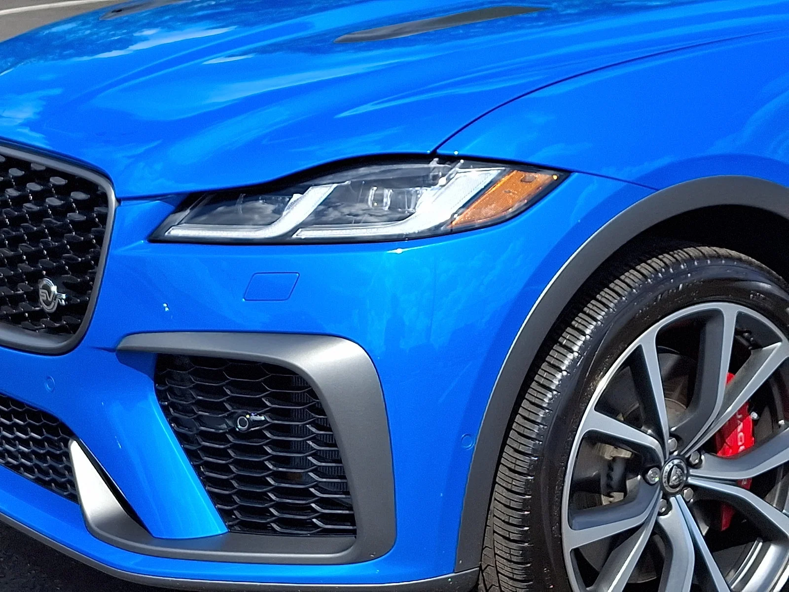 Used 2026 Chalk Blue Gloss   1Mr Jaguar SVR Final Edition image 12