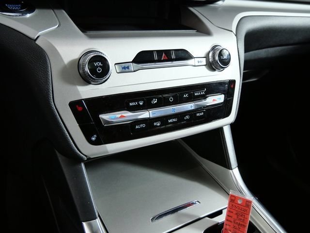 Used 2024 Silver Ford XLT image 20