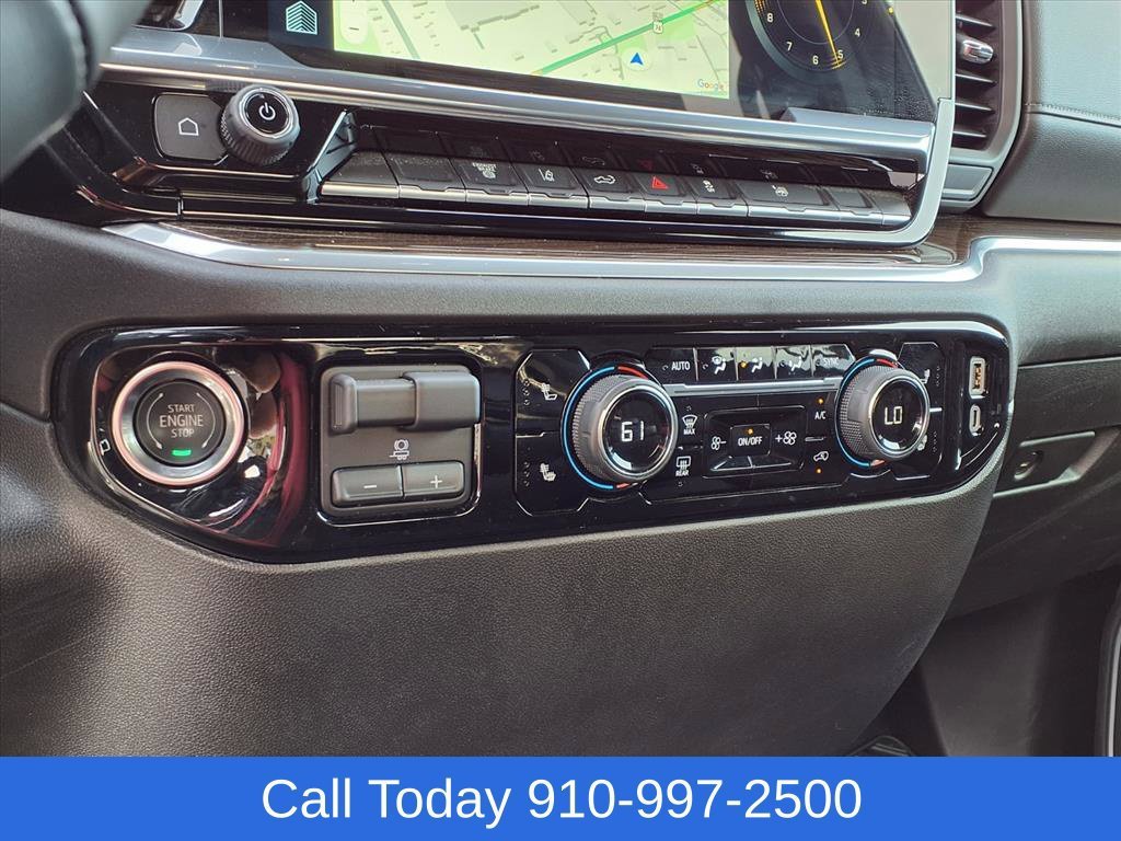 Used 2025 Summit White Chevrolet LT image 16