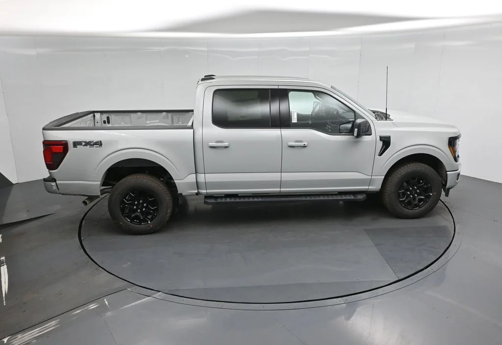New 2026 Avalanche Ford XLT image 33