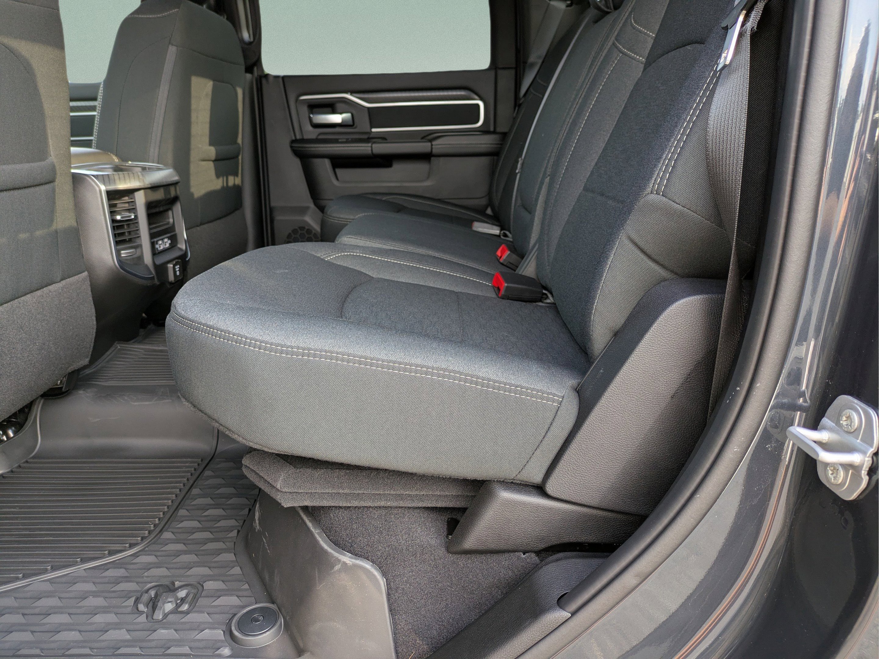 2026 RAM 2500 Big Horn - Photo 10