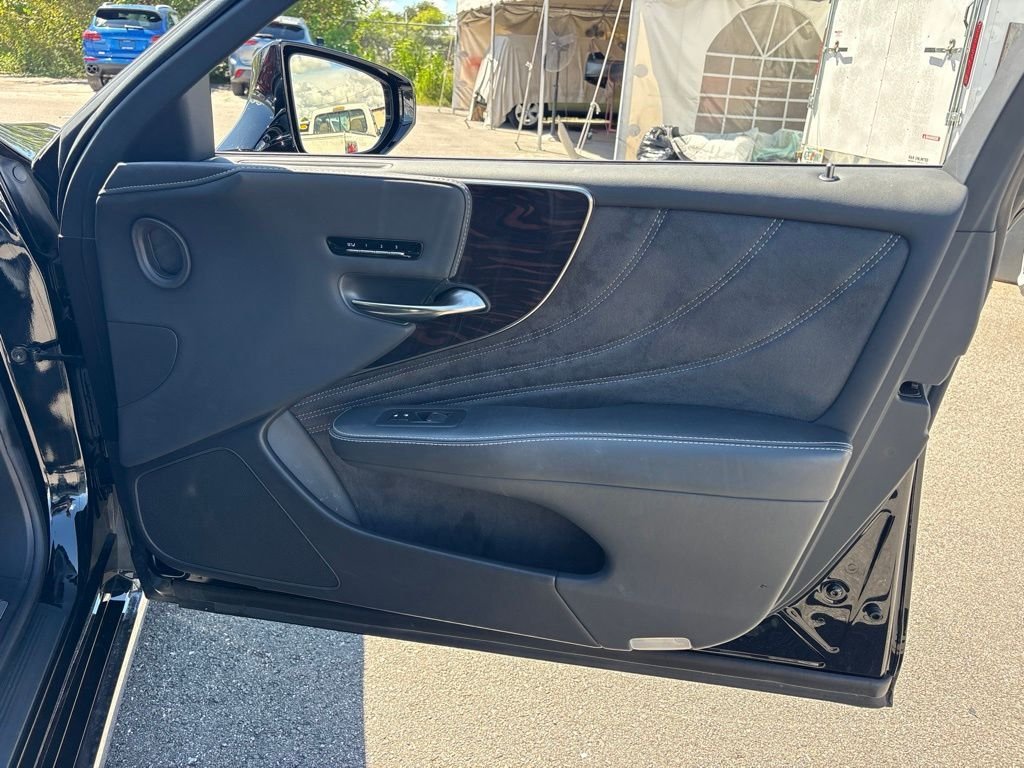 Used 2023 Black Lexus 500 Base image 20