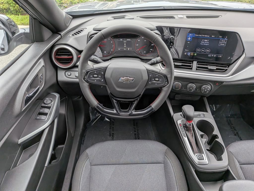 2026 Chevrolet Trax RS - Photo 14
