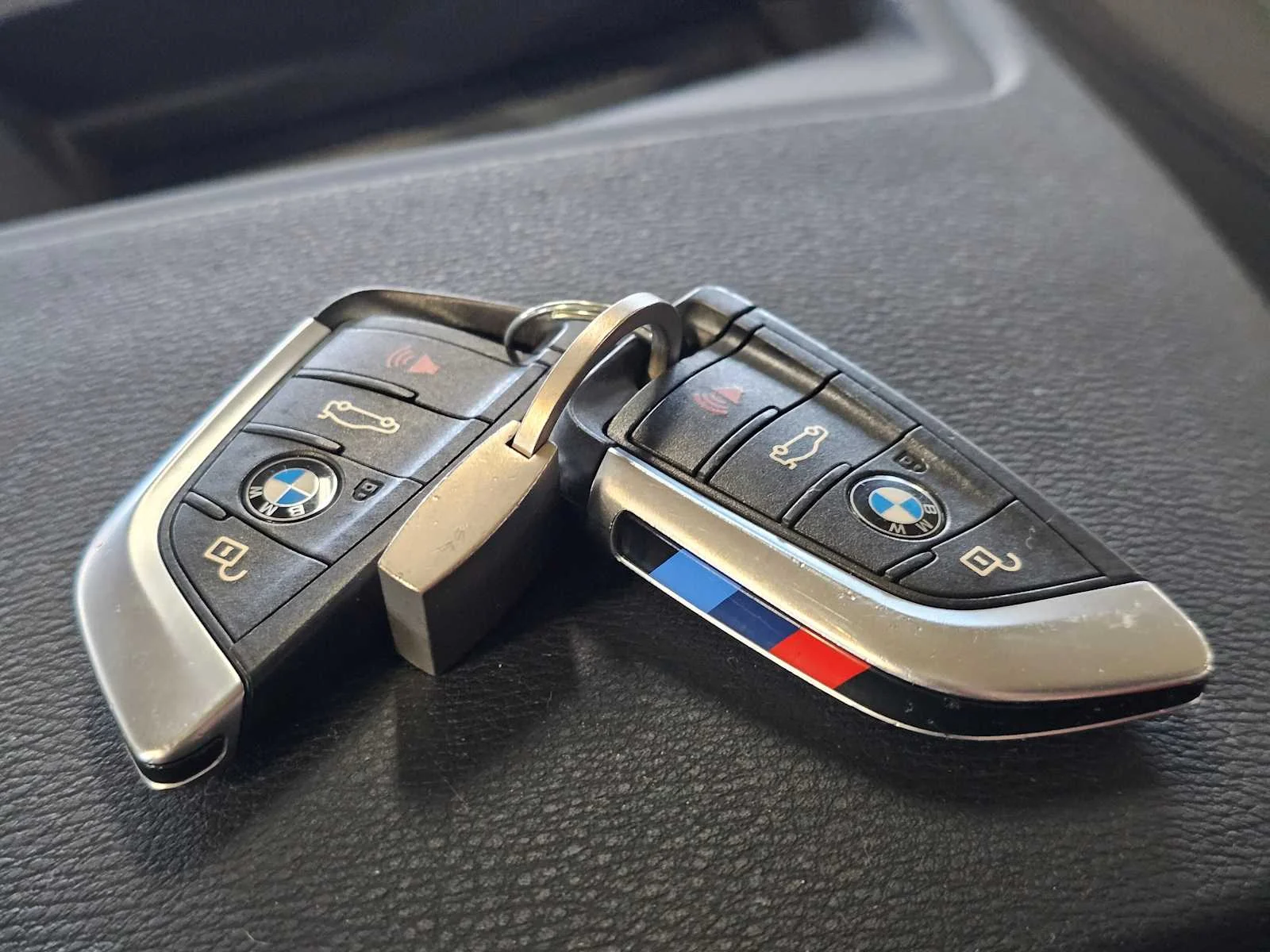 Used 2020 Alpine White BMW M35i image 35