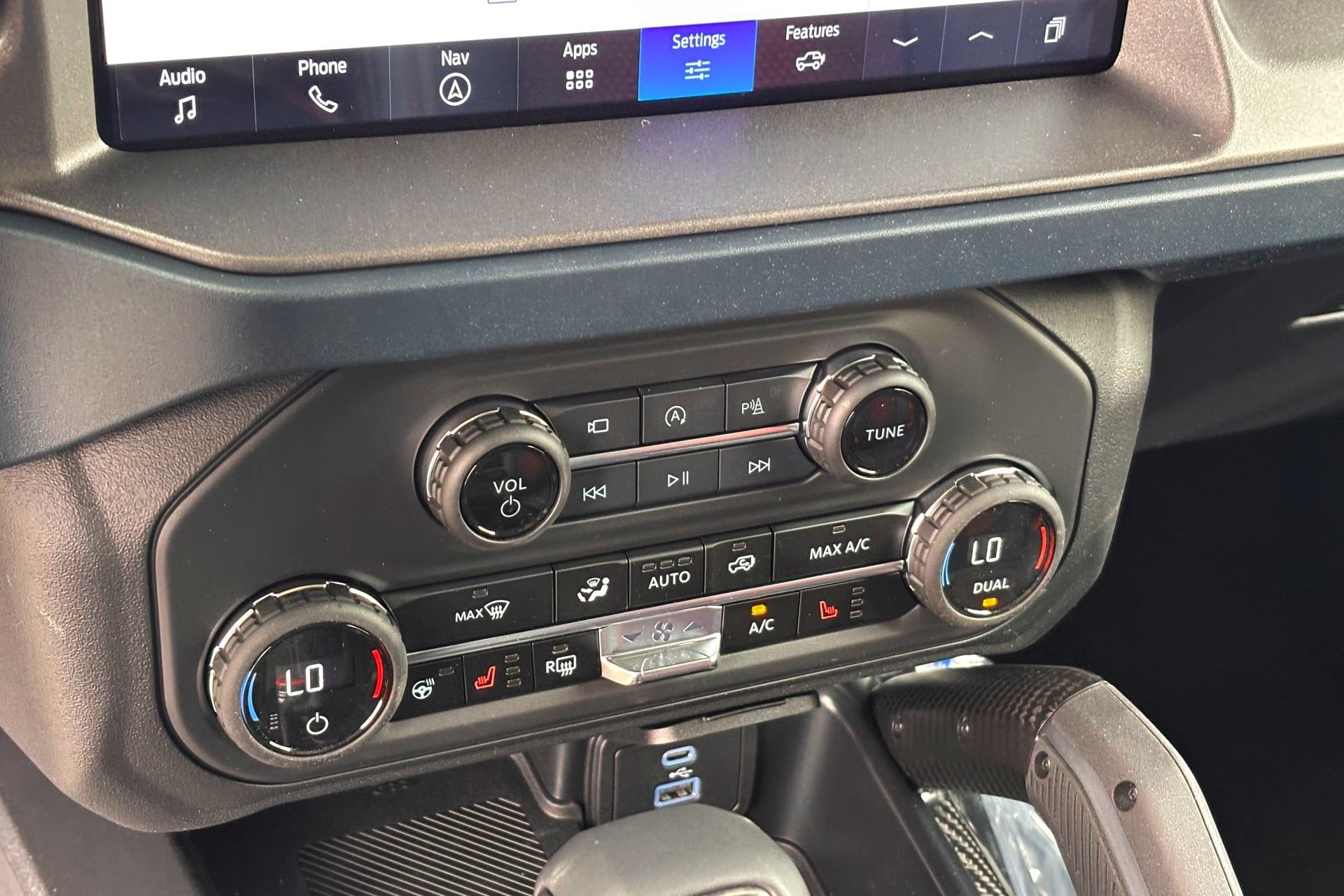 New 2025 Azure Gray Metallic Tri-Coat Ford Raptor image 15
