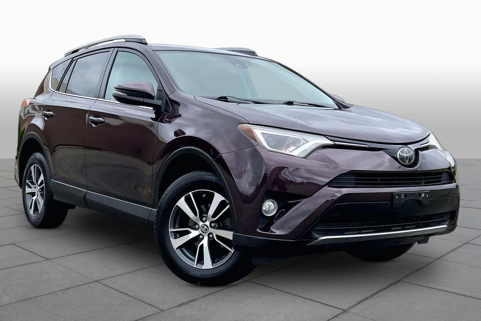 Used 2017 Black Currant Metallic Toyota XLE image 3
