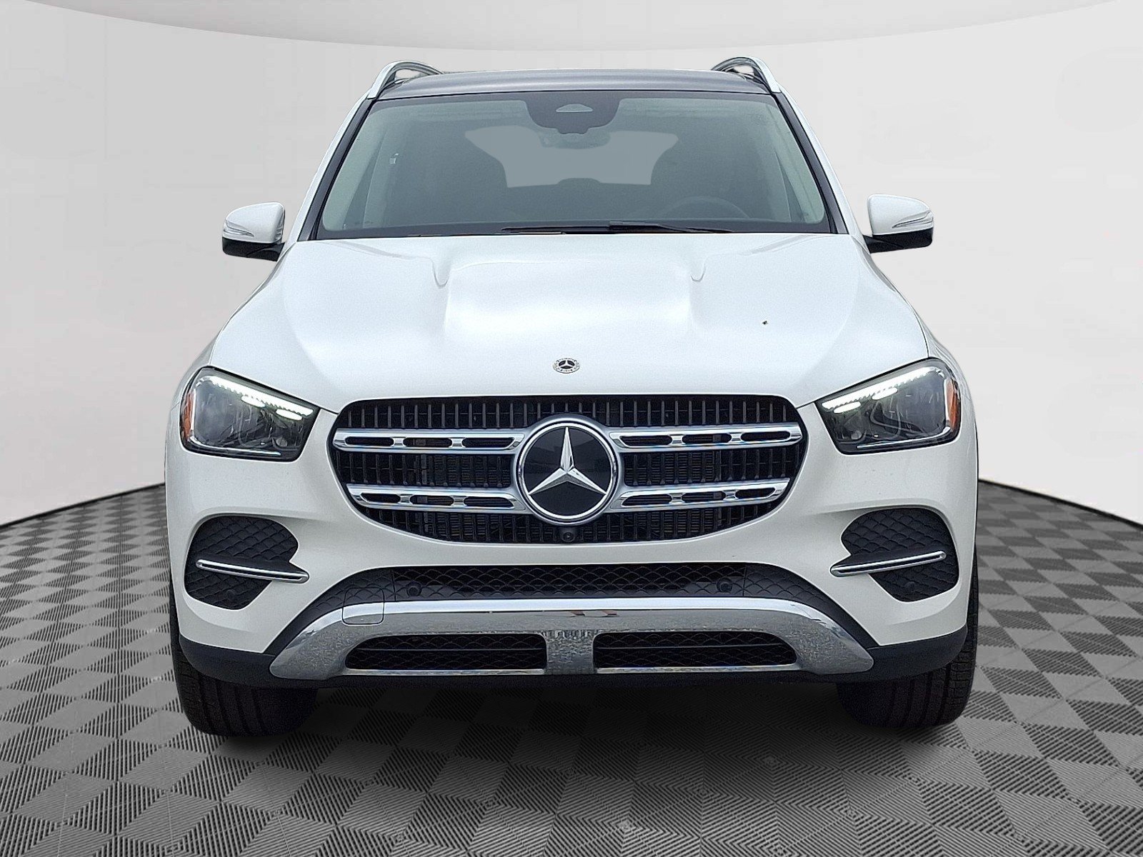 New 2026 Polar White Mercedes-Benz GLE 350 image 2