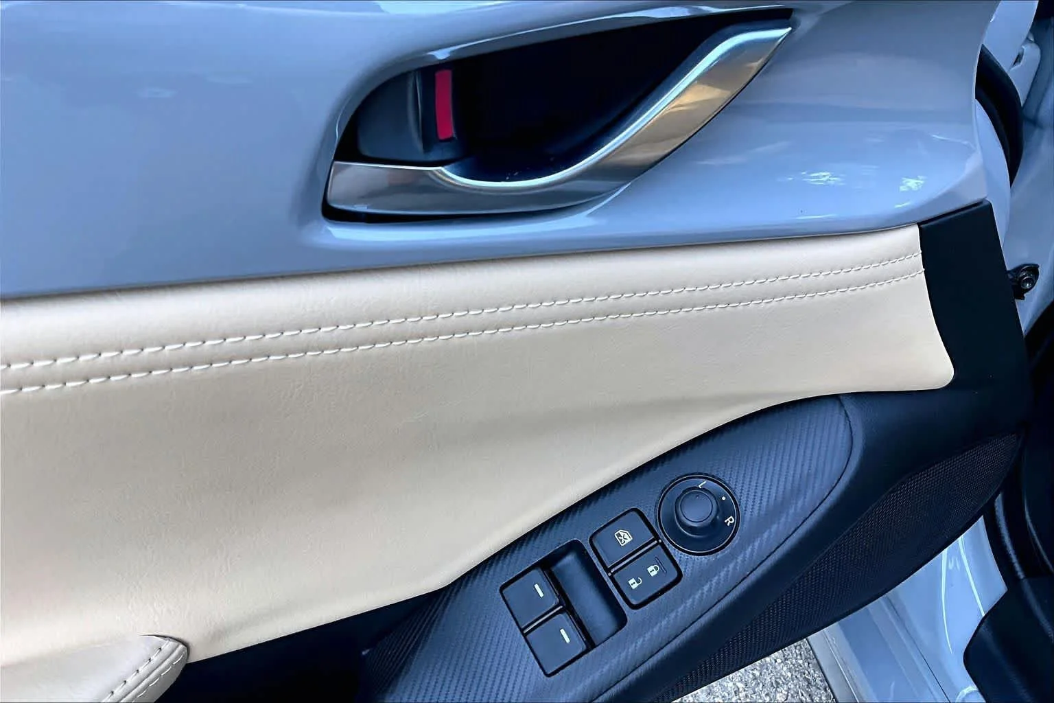Used 2024 Aero Gray Mazda Grand Touring image 30