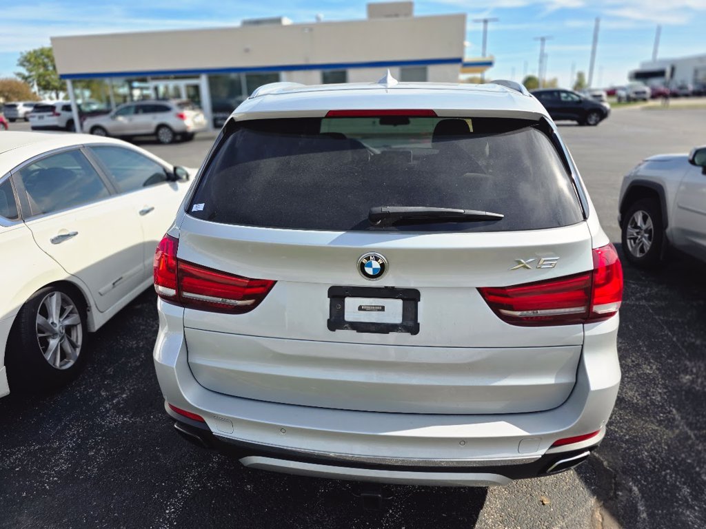 Used 2017 Glacier Silver Metallic BMW xDrive40e image 3