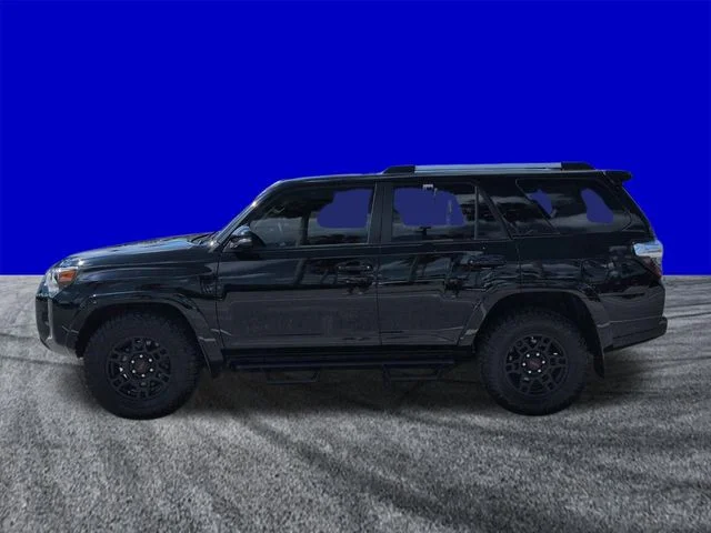 Used 2022 Black Toyota SR5 Premium image 7