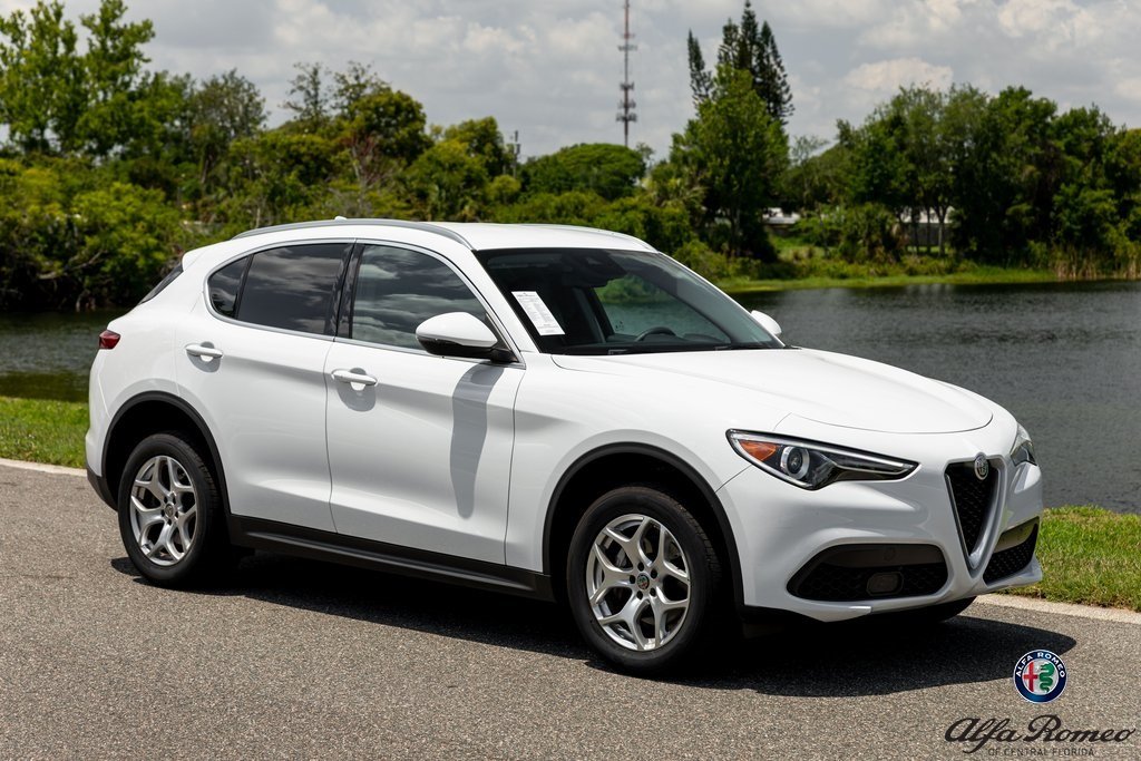 2021 Alfa Romeo Stelvio Base