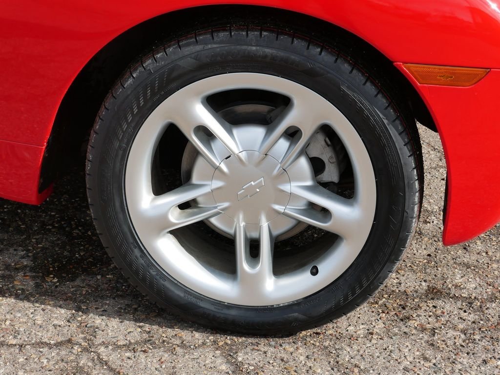 Used 2004 Red Chevrolet Base image 7