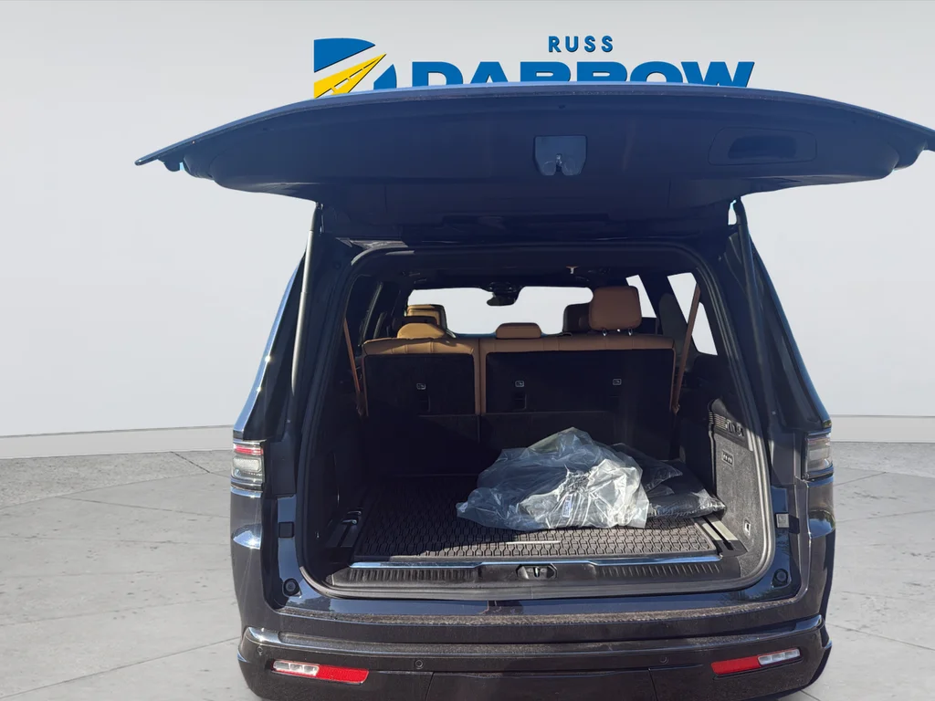 Used 2025 Black Jeep Series III image 27
