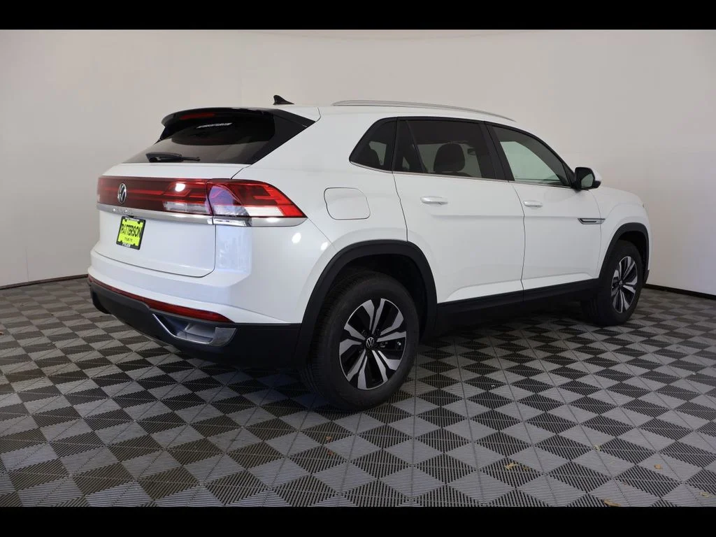 New 2026 Opal White Pearl Volkswagen 2.0T SE image 6