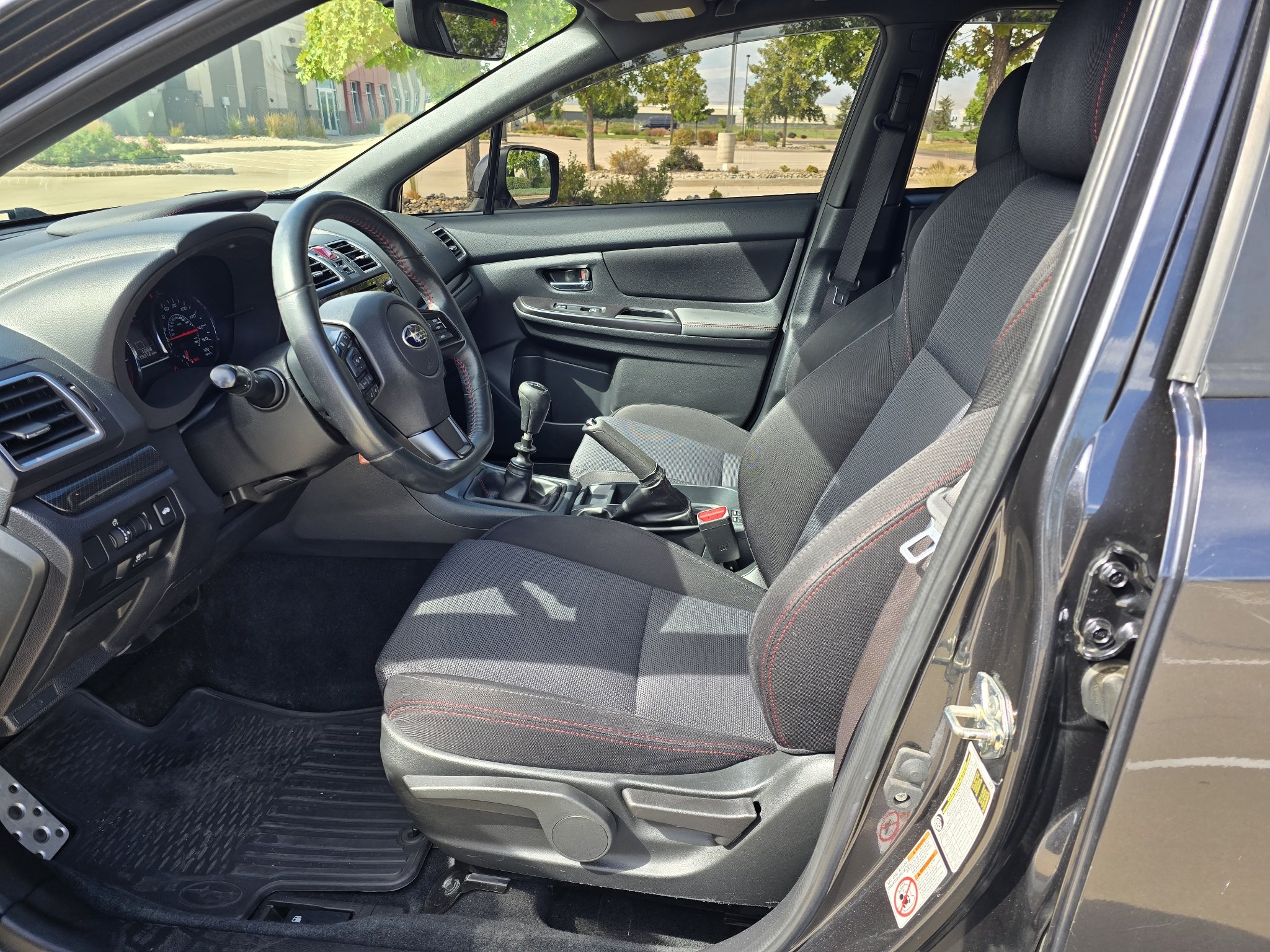Used 2018 Dark Gray Metallic Subaru Premium image 11