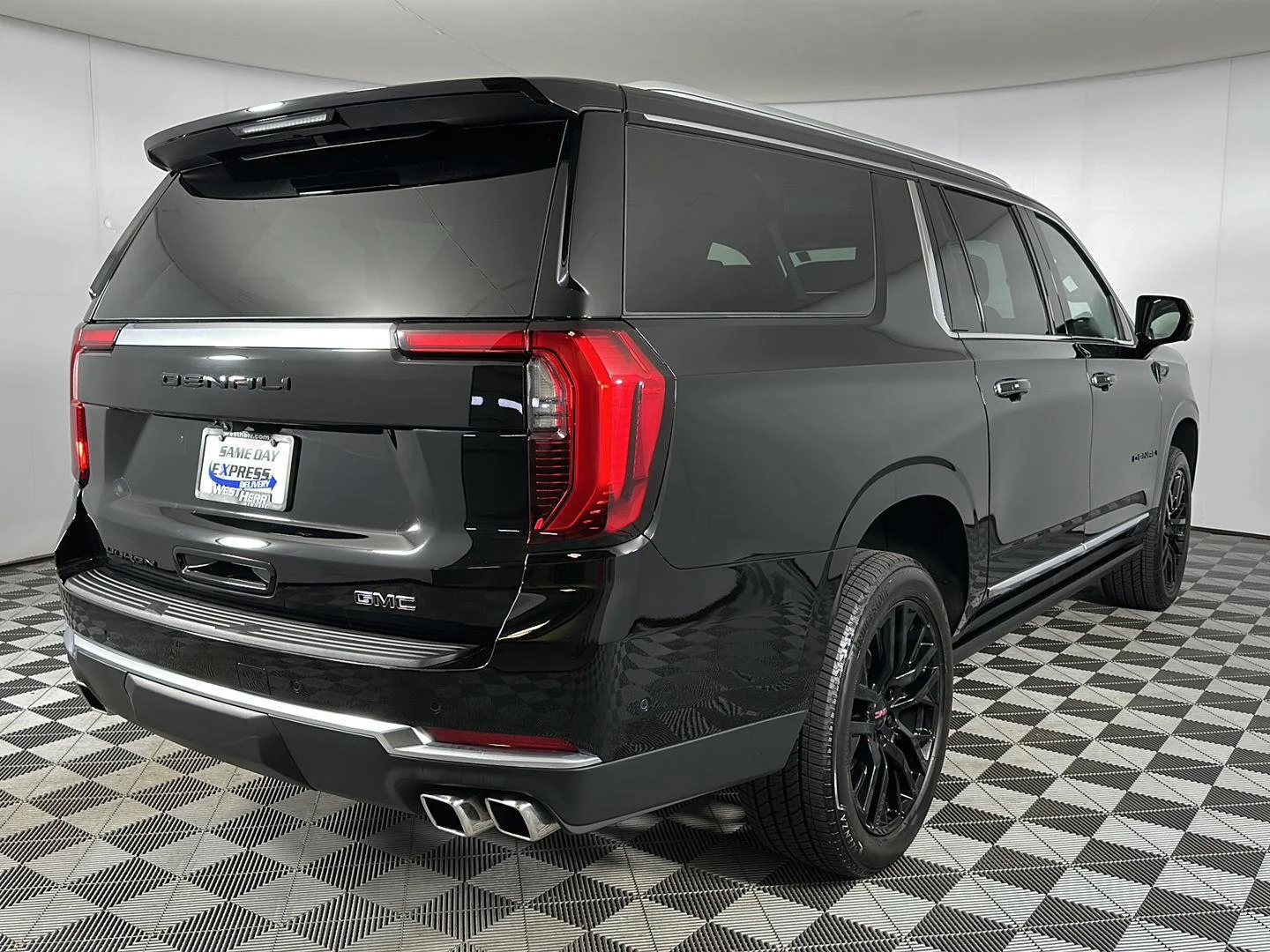 Used 2026 Onyx Black GMC Denali image 35