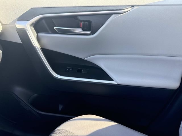 Used 2022 Magnetic Gray Metallic Toyota XLE image 23