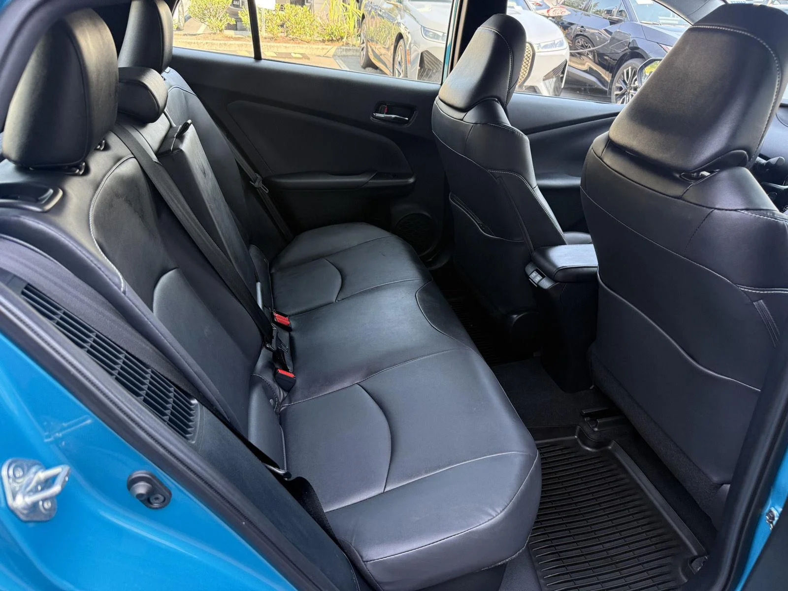 Used 2022 Blue Magnetism Toyota XLE image 19