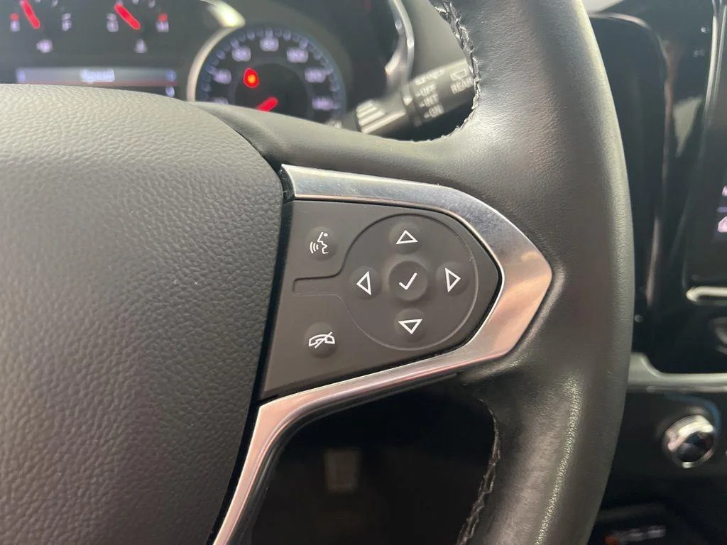 Used 2023 Silver Sage Chevrolet LT image 10