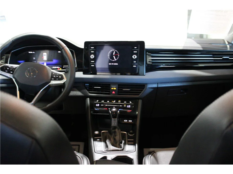 2025 Volkswagen Jetta SE - Photo 19
