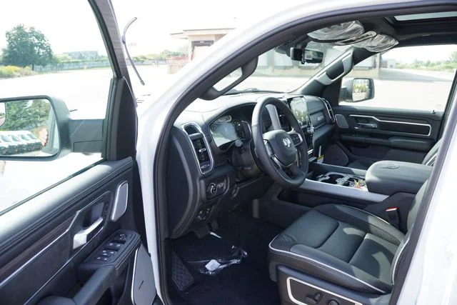 New 2027 Bright White Clear-Coat Exterior Paint RAM Laramie image 11