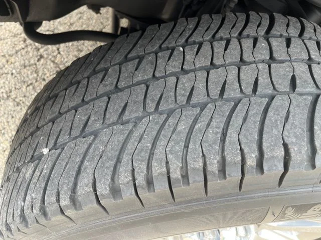 Used 2017 Shadow Black Ford Platinum image 11
