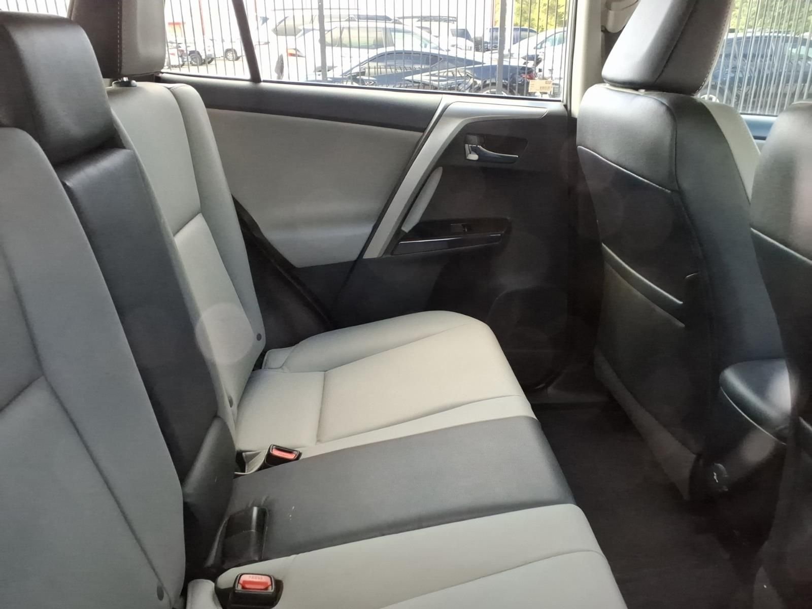 Used 2018 Silver Sky Metallic Toyota Limited image 11