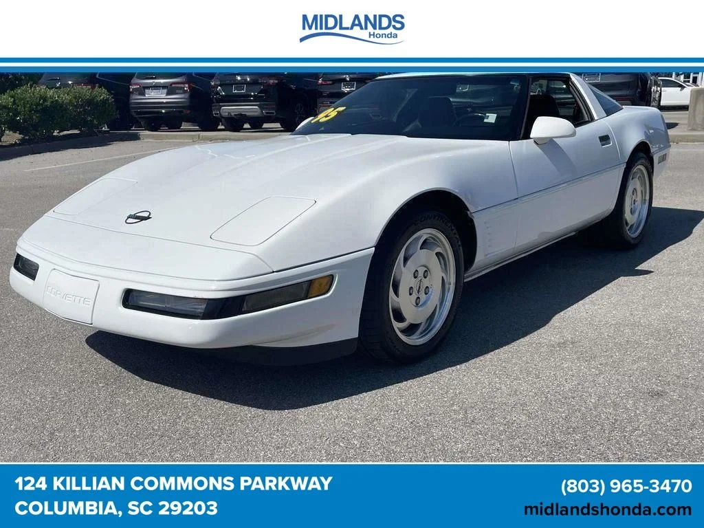 Used 1995 White Chevrolet Base image 3