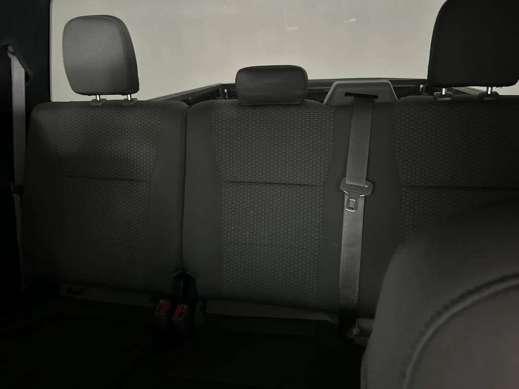 Used 2015 White Ford Lariat image 25
